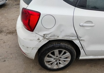 Volkswagen Polo V 2015 Volkswagen Polo 2015r, 1.2 Benzyna. Lekko uszkodzony prawy bok. Jezdzi., zdjęcie 18