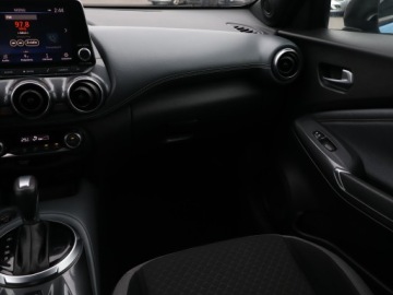 Nissan Juke II Crossover 1.0 DIG-T 114KM 2021 Nissan Juke 1.0 DIG-T, Salon Polska, Serwis ASO, zdjęcie 7