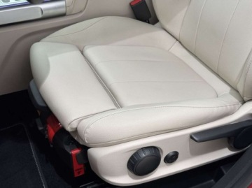 Mercedes GLB SUV 2.0 200d 150KM 2023 Mercedes-Benz GLB 200 d 8G-DCT Kamera 360 Hak Nawigacja LED Salon Pol, zdjęcie 9