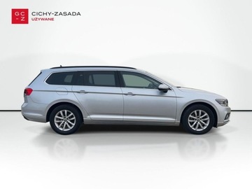 Volkswagen Passat B8 Variant Facelifting 2.0 TDI SCR 150KM 2022 Volkswagen Passat 2.0 TDI 150KM Business DSG SerwisASO Acc Led Nawi AppCon, zdjęcie 5