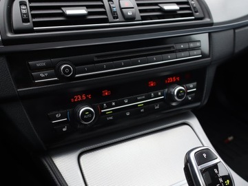 BMW Seria 5 F10-F11 Limuzyna Facelifting 525d 218KM 2016 BMW 5 525d xDrive, 214 KM, 4X4, Automat, VAT 23%, zdjęcie 17