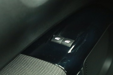 Citroen C4 Cactus Crossover Facelifting 1.2 PureTech 110KM 2018 Citroen C4 Cactus 1.2 PureTech, Salon Polska, GAZ, zdjęcie 13