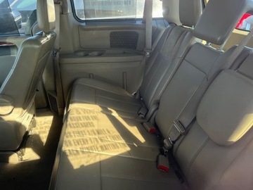 CHRYSLER TOWN COUNTRY OMEZENÍ POHOVKA ZADNÍ 2 DÍLY 3 ŘADA KŮŽE BÉŽOVÁ