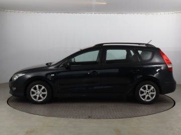 Hyundai i30 I 2011 Hyundai i30 1.6 CRDi, Automat, Klima, Klimatronic, zdjęcie 2