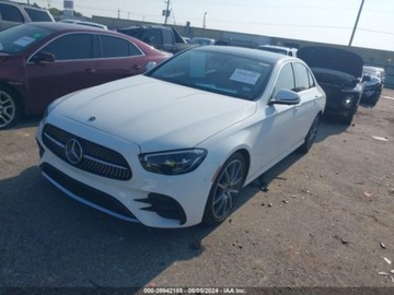 Mercedes Klasa E W213 2021 Mercedes-Benz Klasa E 350, 2021r., 2.0L 2.0 Benzyna 255KM, zdjęcie 1