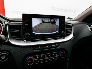 Kia Ceed III Kombi 1.6 CRDi 136KM 2021 KIA Cee&#039;d 1.6 CRDi SCR L Combi 136KM 2021, zdjęcie 16