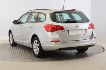 Opel Astra J Sports Tourer Facelifting 1.4 Turbo ECOTEC 140KM 2014 Opel Astra 1.4 T, Salon Polska, GAZ, Klima, zdjęcie 3