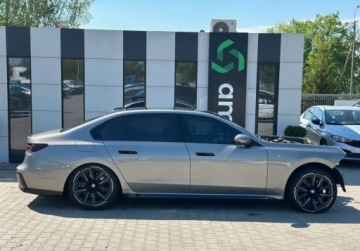 BMW Seria 7 G11-G12 Sedan Facelifting 3.0 730d 286KM 2022 BMW Seria 7 740d xDrive 285KM 2022r. Salon Polska F-Vat 23 3.0 Diesel, zdjęcie 3