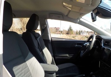 Toyota Auris II 2018 Toyota Auris Okazja 1.8 Hybryda 98KM, zdjęcie 16