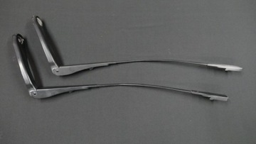 BMW F30 F31 F32 F36 RAMIĘ WYCIERACZKI PRAWE PASAŻERA 7260474