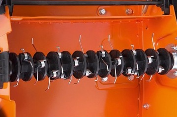 DAEWOO Скарификатор АЭРАТОР БЕНЗИНОВЫЙ АЭРАТОР 40см 2-РОЛИКОВЫЙ