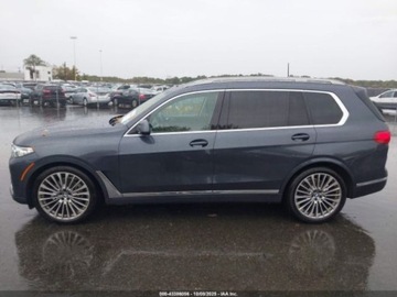 BMW X7 2021 BMW X7 xdrive40i, 2021r., 4x4, 3.0L 3.0 Benzyna 335KM, zdjęcie 4