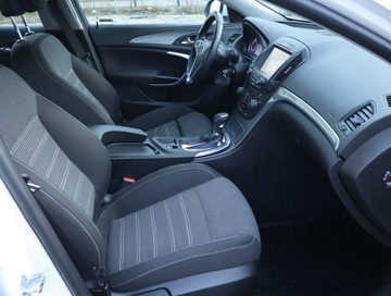 Opel Insignia I Sports Tourer Facelifting 1.6 DTH ecoFLEX 136KM 2016 Opel Insignia 1.6 CDTI, Automat, Navi, Xenon, zdjęcie 8