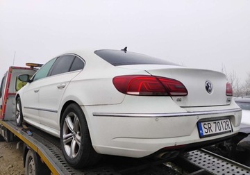 Volkswagen CC 2.0 TDI BlueMotion Technology 150KM 2016 Volkswagen CC 2016r, 2.0 TDI. Uszkodzony przod. 2.0 Diesel 150KM, zdjęcie 2