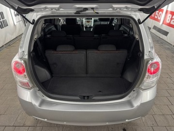 Toyota Verso Minivan 1.8 Valvematic 147KM 2010 Toyota Verso duze rodzinne 7osobowe przestronne auto w benzynie i automac, zdjęcie 36