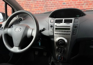 Toyota Yaris II Hatchback 5d 1.0 VVT-i 69KM 2008 Toyota Yaris Salon PL klima Alu Gwarancja w cenie Warszawa VDAK Benzyna, zdjęcie 5