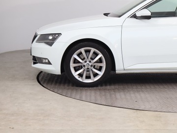Skoda Superb III Kombi 2.0 TSI 280KM 2018 Skoda Superb 2.0 TSI, Serwis ASO, 4X4, Automat, zdjęcie 13