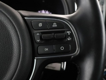 Kia Sportage IV SUV Facelifting 1.6 GDI 132KM 2018 Kia Sportage navi klima auto grzane fotele kamera, zdjęcie 32