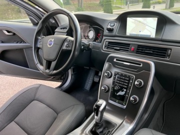 Volvo V70 III Kombi Facelifting 2.0 D3 DRIVE-E 150KM 2016 Volvo V70 D3 Lift 2016r. euro 6 Kinetic Szwecja Led Ksenon Navi 2.0 Diesel, zdjęcie 9