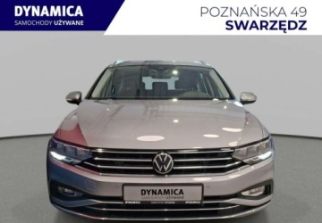 Volkswagen Passat B8 Variant Facelifting 1.5 TSI EVO 150KM 2023 Volkswagen Passat Variant VAT 23 Elegance 1.5TSI 150KM M6 2023 r., salon P, zdjęcie 1