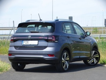 Volkswagen T-Cross SUV 1.0 TSI 110KM 2022 Volkswagen T Cross Kamera Nawigacja Grzane Fotele Tempomat Aktywny, zdjęcie 6