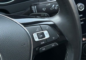 Volkswagen Arteon Fastback 2.0 TDI 150KM 2020 Volkswagen Arteon Essence Pakiety, ACC, Kamera, Podgrzewane 4 fotele i ki, zdjęcie 20