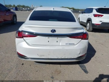 Lexus ES VII (XV70) 2022 Lexus ES 2022 Lexus ES 300h FWD 2.5 Benzyna 176KM, zdjęcie 7