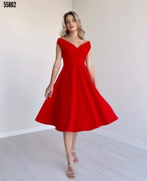Rozkloszowana Sukienka Z Krepy Z Drapowaniem Czerwony / S-M