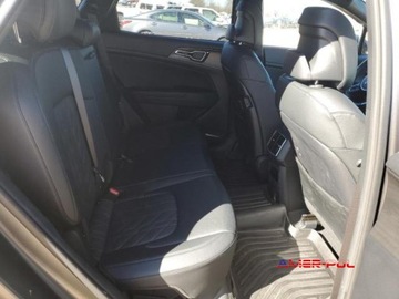 Kia Sportage V 2023 Kia Sportage 2023, 1,6L, 4x4, od ubezpieczalni 1.6 Benzyna 177KM, zdjęcie 9