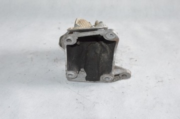 AUDI OE 8D0399114AH UCHYCENÍ PŘEVODOVKY ŘAZENÍ