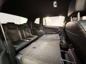 Volkswagen Tiguan Allspace SUV Facelifting 2.0 TSI 190KM 2022 Volkswagen Tiguan Allspace Volkswagen Tiguan R-LIN, zdjęcie 28