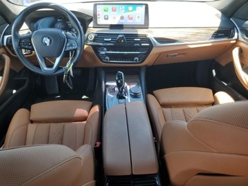 BMW Seria 5 G30-G31 2021 BMW Seria 5 530E 2021 2.0l 2.0 Hybryda 288KM, zdjęcie 8