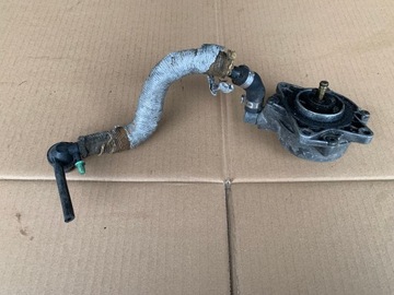 POMPA VACUM 2.5 TDI A4 B5 B6 PASSAT B5 059145100B
