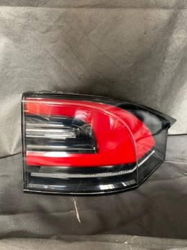 Tesla Model X lampa tylna prawa 1034335-00-A IGŁA