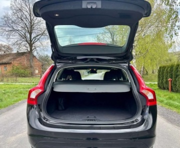 Volvo V60 I Kombi Facelifting 2.0 D2 DRIVE-E 120KM 2017 Volvo V60 Volvo V60 D2 Geartronic 2.0 Diesel 120KM, zdjęcie 39
