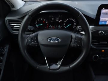 Ford Focus III Hatchback 5d facelifting 1.5 EcoBoost 150KM 2018 Ford Focus 1.5 EcoBoost, Salon Polska, Serwis ASO, zdjęcie 16