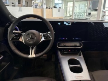 Mercedes CLA C118/X118 2025 MERCEDES-BENZ CLA 180 Progressive Sedan 1.5 (136KM) 2025, zdjęcie 6