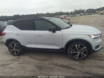 Volvo XC40 Crossover 2.0 T5 247KM 2020 Volvo XC 40 T-5 r-design 2.0 Benzyna 248KM, zdjęcie 8