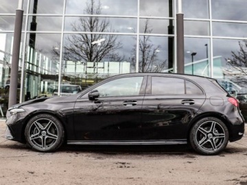 Mercedes Klasa A W177/V177 Hatchback Facelifting 2.0 220 190KM 2025 A Klasa 220 4-Matic AMG Line 2.0 (190KM) 2025, zdjęcie 1
