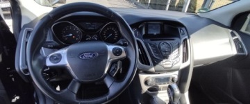 Ford Focus III Hatchback 5d 1.6 Duratec 125KM 2012 Ford Focus 1.6 benz mpi ,automat, bezwypadek,nowy olej w skrzyni 1.6 125KM, zdjęcie 12