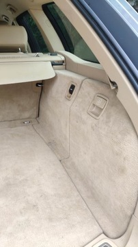 BMW E61 салон, центр, бежевые сиденья, комплект багажника