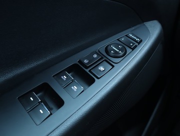 Hyundai Tucson III SUV 1.6 GDI 132KM 2018 Hyundai Tucson 1.6 GDI, Salon Polska, Serwis ASO, zdjęcie 12