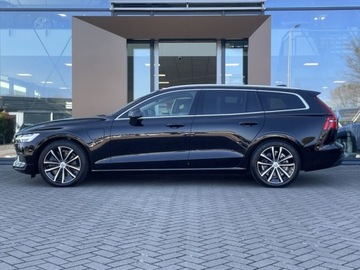 Volvo V60 II  2024 VOLVO V60 T6 AWD Plug-In Hybrid Core Combi 2.0 (398KM) 2024, zdjęcie 1