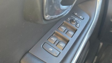 Volvo V40 II Hatchback Facelifting 1.5 T3 152KM 2018 Volvo V40 T3 Ledy, duza navi bixenon R-Design, zdjęcie 14