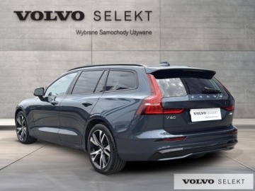Volvo V60 II  Kombi Facelifting 2.0 B4 B 197KM 2025 Volvo V60 V60 B4 B Plus Dark, Pakiet climate, BLIS, zdjęcie 2