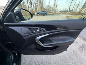 Opel Insignia I Sports Tourer 2.0 CDTI BiTurbo ECOTEC 195KM 2013 Opel Insignia Cosmo Sport Tour 2.0 CDTI 195KM Navi, zdjęcie 31