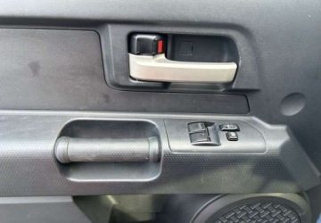 Toyota FJ Cruiser 4.0 239KM 2011 Toyota FJ Toyota FJ 4.0 4x4 4.0 Benzyna 239KM, zdjęcie 19