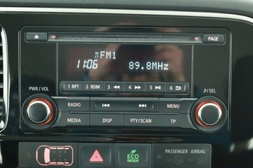 Mitsubishi Outlander III SUV Facelifting 2015 2.0 MIVEC 150KM 2016 Mitsubishi Outlander 2.0, Salon Polska, Klima, zdjęcie 8