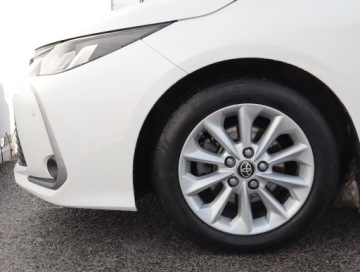 Toyota Corolla XII Sedan Facelifting 1.5 VVT-i 125KM 2023 Toyota Corolla 1.5 VVT-i, Salon Polska, zdjęcie 14