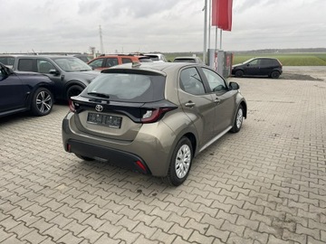 Toyota Yaris IV Hatchback 1.5 Dynamic Force 125KM 2023 Toyota Yaris Klimatyzacja Kamera cofania Tempomat, zdjęcie 1